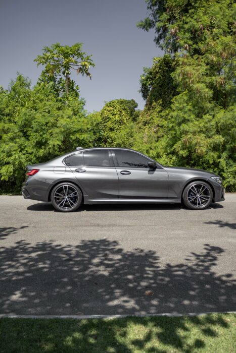 BMW 320 i 2022 completo