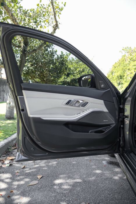 BMW 320 i 2022 completo