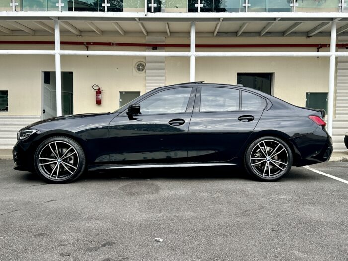 BMW 320 2022 completo