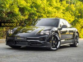 PORSCHE TAYCAN 2023
