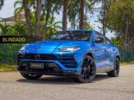 LAMBORGHINI URUS 2021
