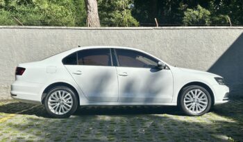 VOLKSWAGEN JETTA 2018 completo