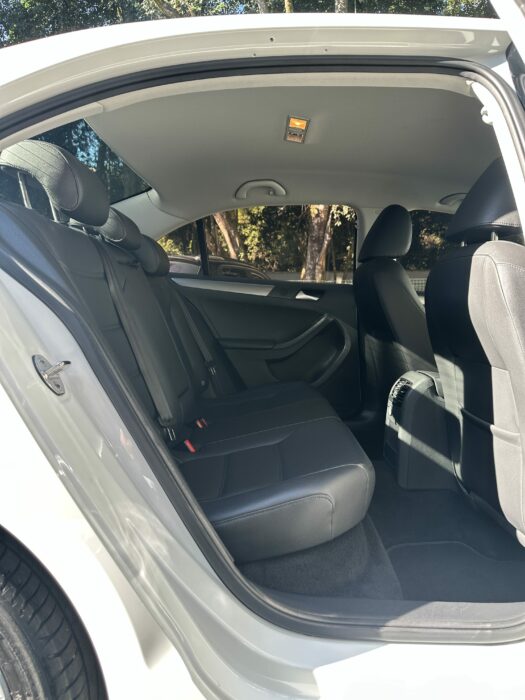 VOLKSWAGEN JETTA 2018 completo
