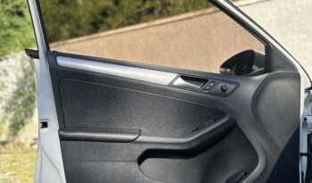 VOLKSWAGEN JETTA 2018 completo
