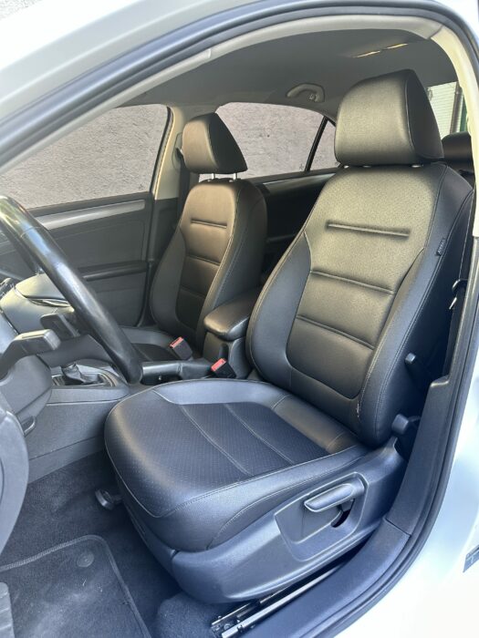 VOLKSWAGEN JETTA 2018 completo