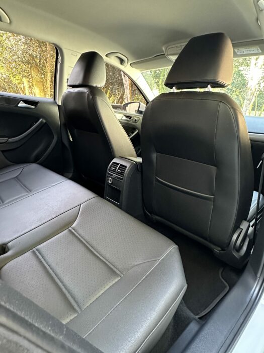 VOLKSWAGEN JETTA 2018 completo