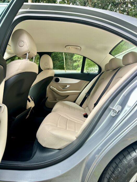 MERCEDES-BENZ C180 2015 completo