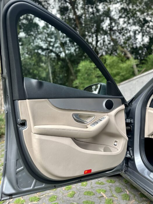 MERCEDES-BENZ C180 2015 completo
