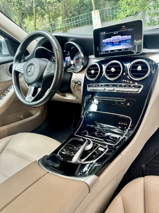MERCEDES-BENZ C180 2015 completo