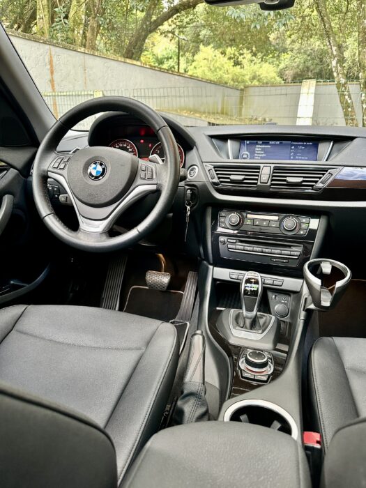 BMW X1 2014 completo