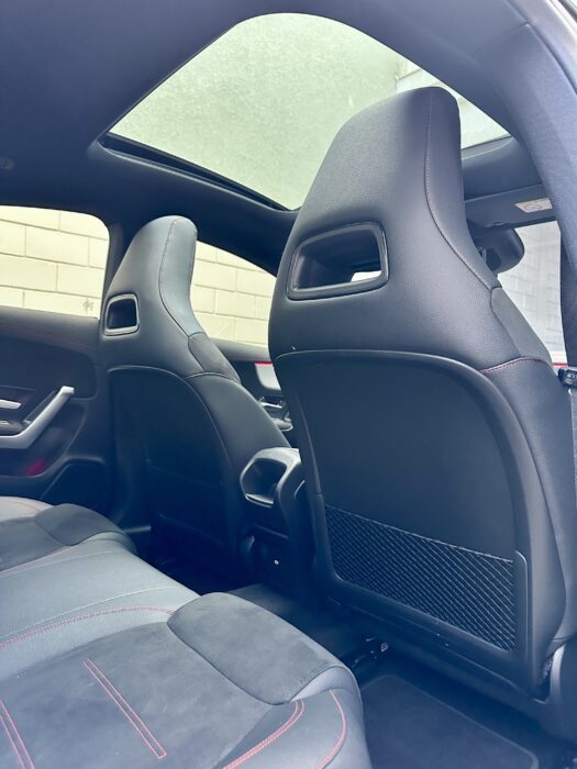 MERCEDES-BENZ CLA 200 2024 completo