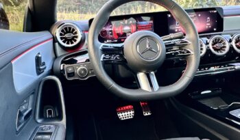 MERCEDES-BENZ CLA 200 2024 completo