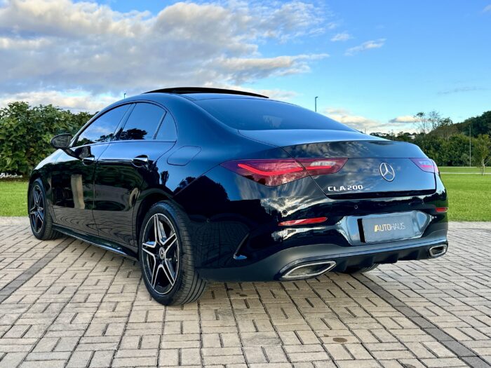 MERCEDES-BENZ CLA 200 2024 completo