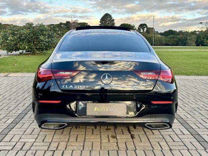 MERCEDES-BENZ CLA 200 2024 completo