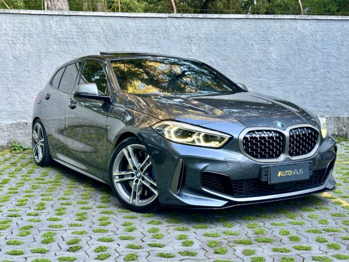 BMW M135 2021 completo