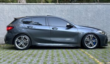 BMW M135 2021 completo