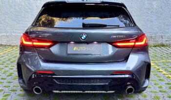 BMW M135 2021 completo
