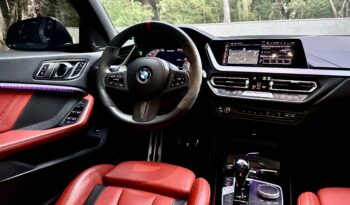 BMW M135 2021 completo
